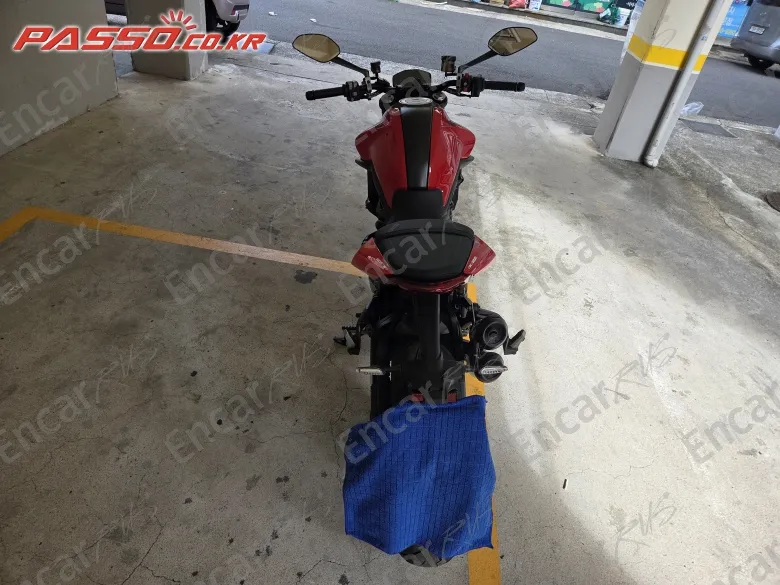 Ducati Monster 937 - фото 2