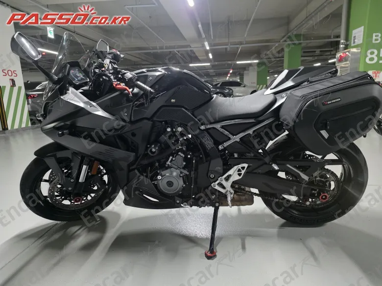 Suzuki GSX 8 R - фото 1