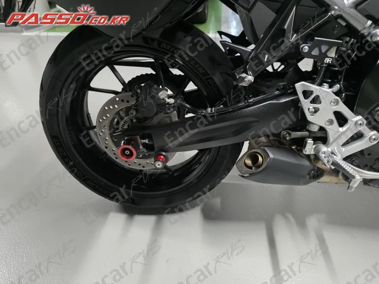 Suzuki GSX 8 R - фото 4