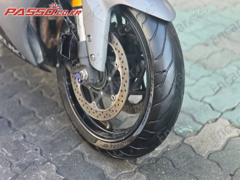 Suzuki GSX S 1000 F - фото 5
