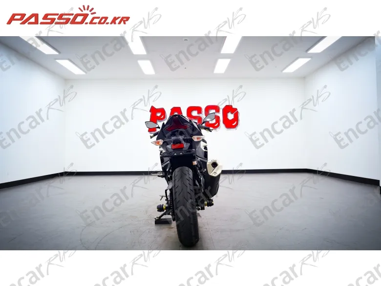Kawasaki Ninja 400 ABS - фото 2