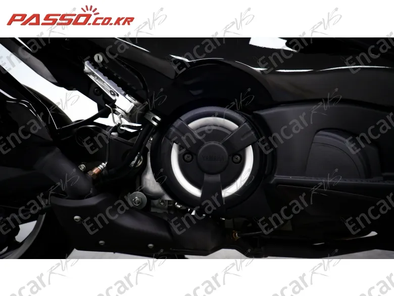 Yamaha T Max 560 - фото 4
