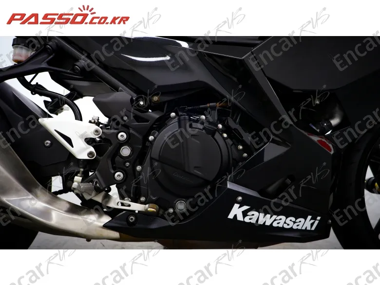Kawasaki Ninja 400 ABS - фото 4