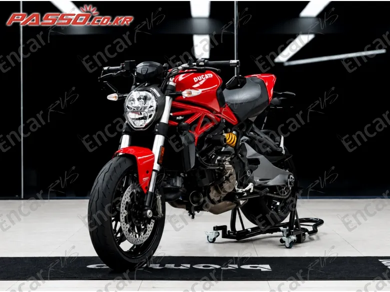 Ducati Monster 821 - фото 3