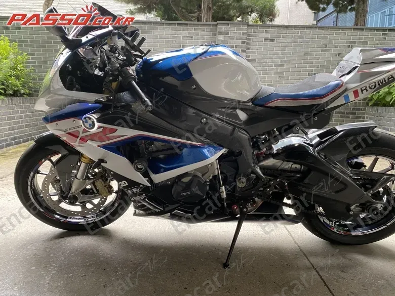 BMW S 1000 RR - фото 1