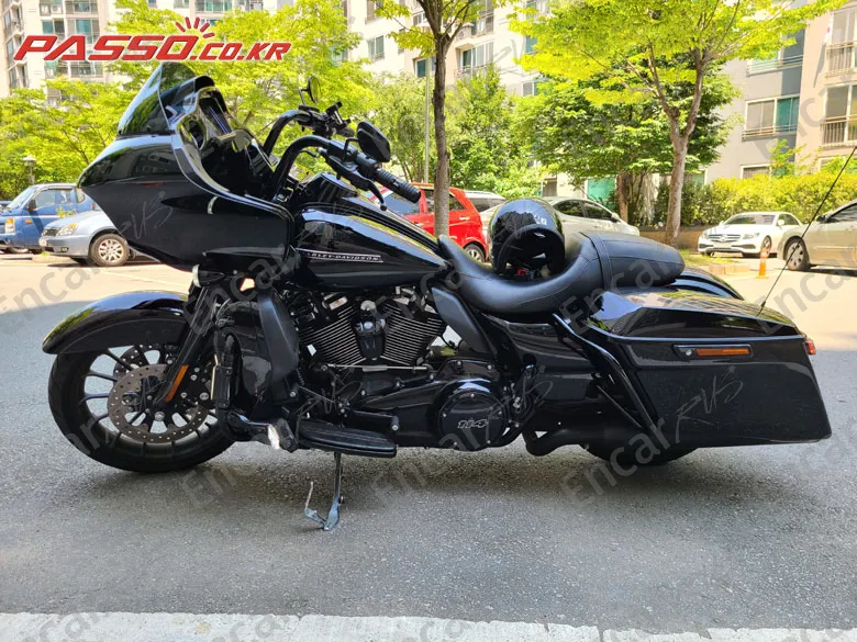 HARLEY-DAVIDSON ROAD GLIDE SPECIAL - фото 0