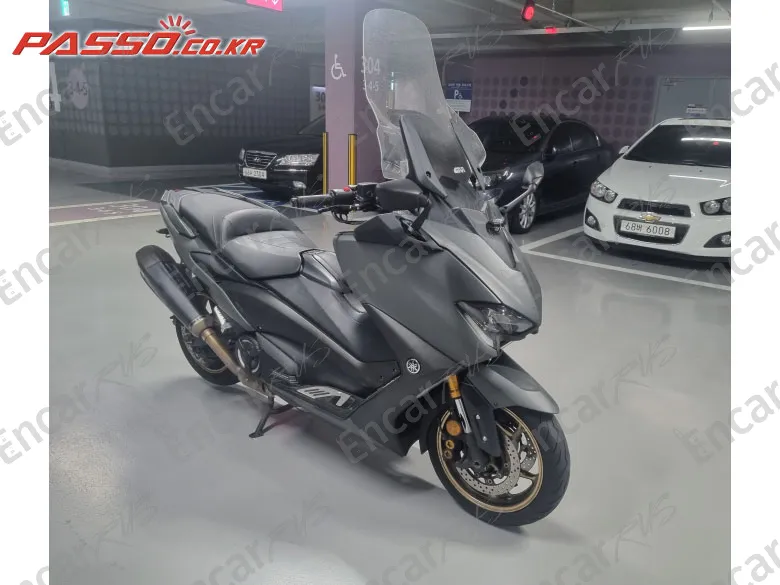 YAMAHA T MAX 560 - фото 4