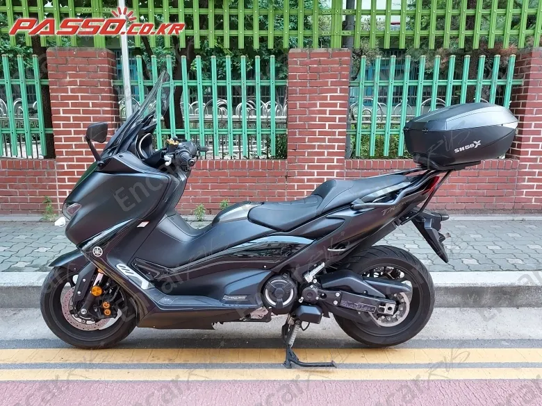 YAMAHA T MAX 560 - фото 1