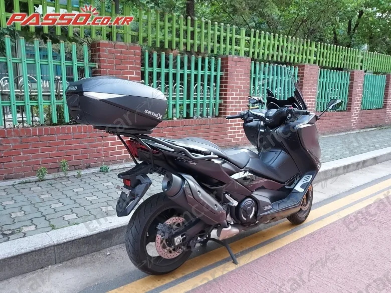 YAMAHA T MAX 560 - фото 2