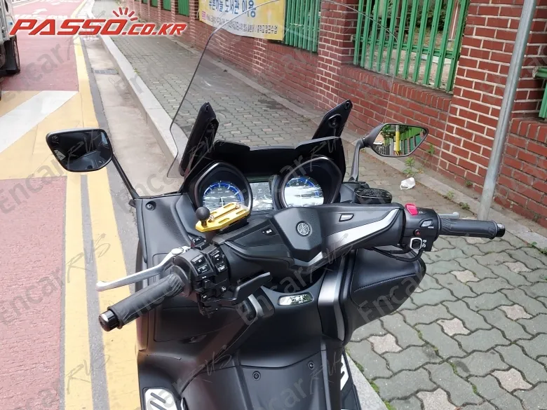 YAMAHA T MAX 560 - фото 3