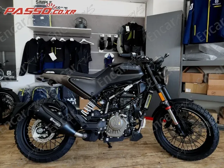 HUSQVARNA SVARTPILEN 125 - фото 0