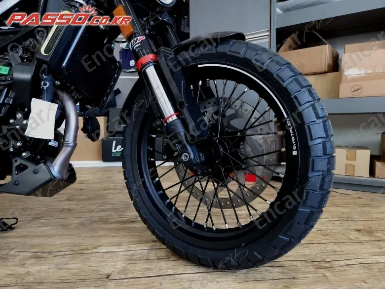 HUSQVARNA SVARTPILEN 125 - фото 4