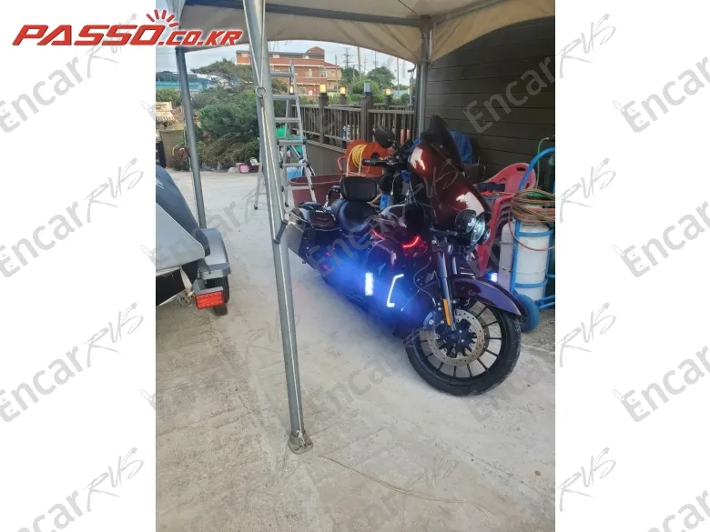 HARLEY-DAVIDSON FLHXS STREET GLIDE SPECIAL - фото 5