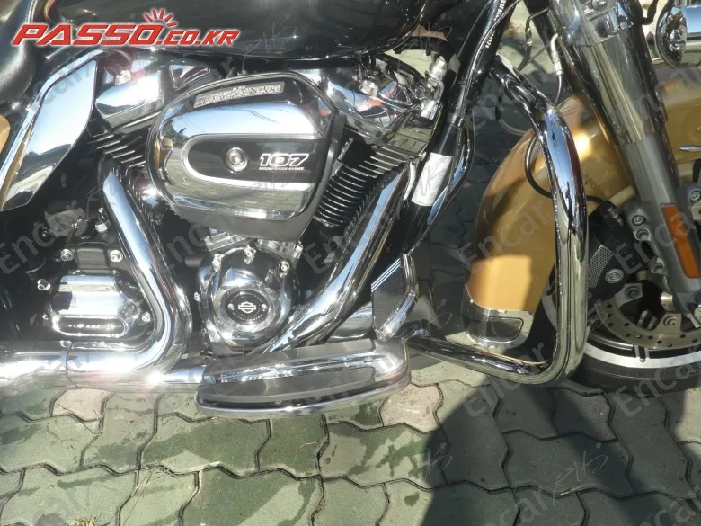 HARLEY-DAVIDSON FLHR - фото 4