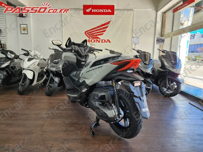 HONDA FORZA 350 - фото 5